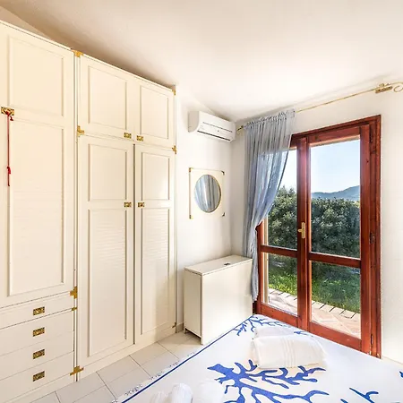 Villa Cristina Bella Vista Mare E Porto Turistico Loc Notteri Villasimiuss Notteri