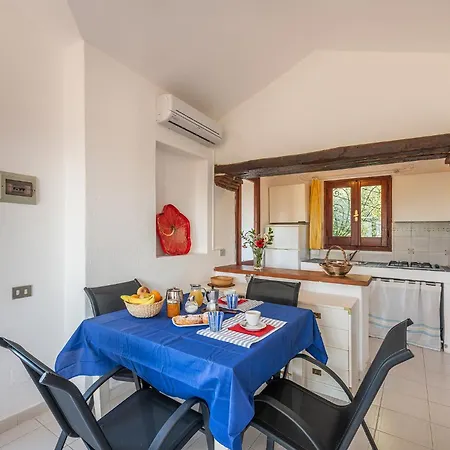 Villa Cristina Bella Vista Mare E Porto Turistico Loc Notteri Villasimiuss