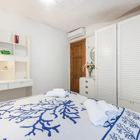 Villa Cristina Bella Vista Mare E Porto Turistico Loc Notteri Villasimiuss Notteri