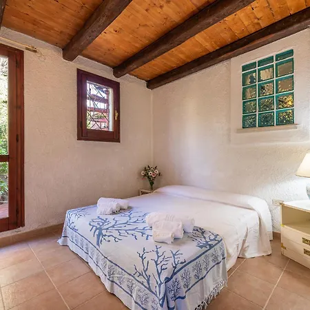 Cristina Bella Vista Mare E Porto Turistico Loc Notteri Villasimiuss Villa