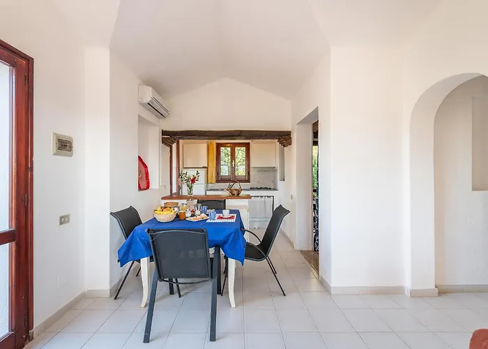 Cristina Bella Vista Mare E Porto Turistico Loc Notteri Villasimiuss * Simius