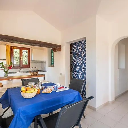 Cristina Bella Vista Mare E Porto Turistico Loc Notteri Villasimiuss Notteri