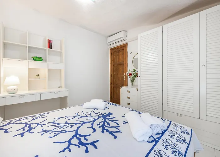 Vila Cristina Bella Vista Mare E Porto Turistico Loc Notteri Villasimiuss Simius