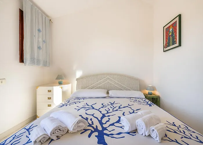 Vila Cristina Bella Vista Mare E Porto Turistico Loc Notteri Villasimiuss Simius